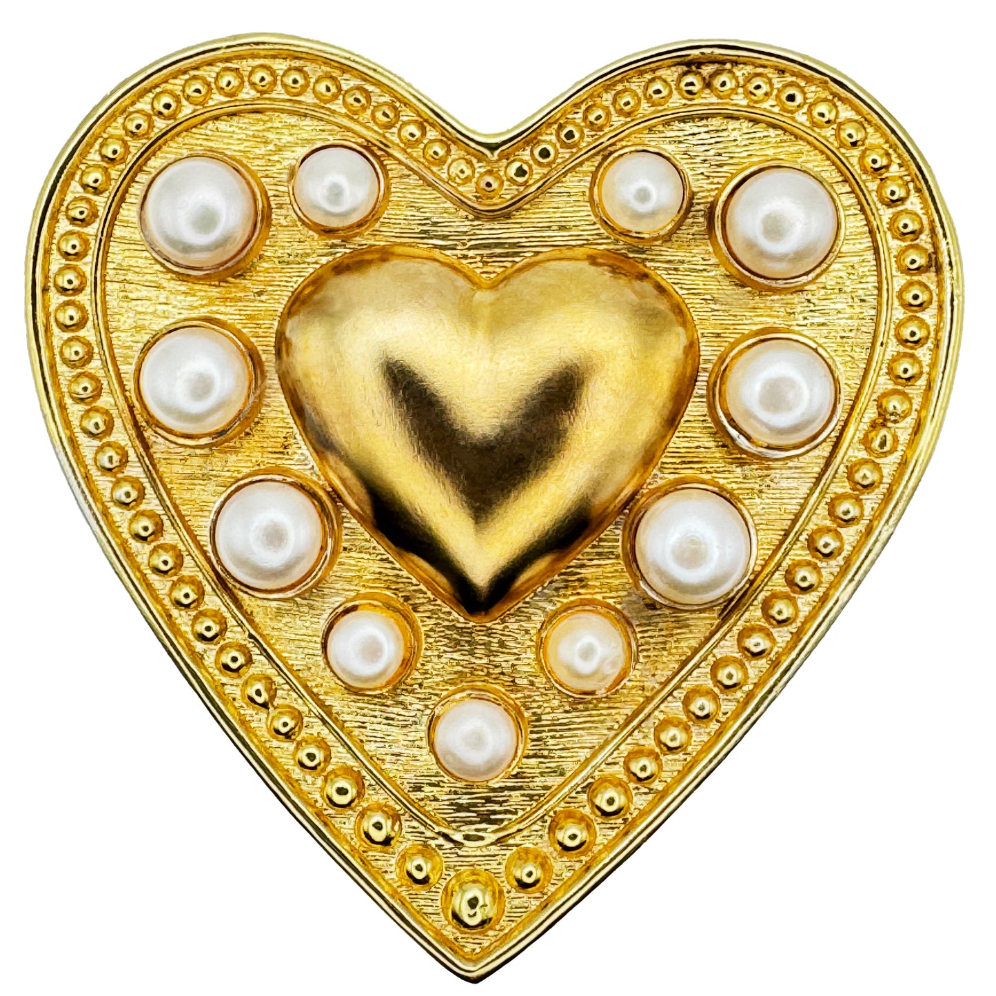 A CUSTOM GOLD HEART SHAPED BELT BUCKLE WITH FRESHWATER PEARLS ACCENTS