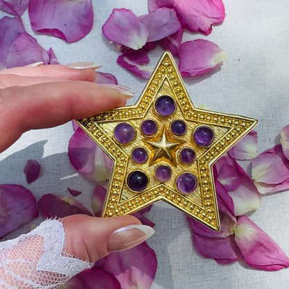 VIDEO OF GOLD STAR SHAPED CUSTOM BELT BUCKLE WITH AMETHYST GEMSTONES